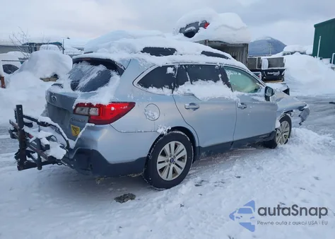 2018 Subaru Outback 2.5I Premium z USA, uszkodzony, nr VIN 4S4BSACCXJ3301708